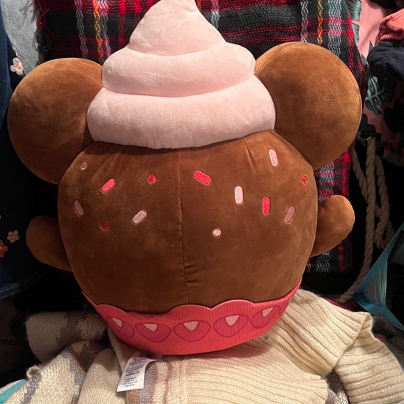 15" Disney Munchlings Wild Strawberry Cupcake Minnie Mouse Plush - Picture 7 of 9